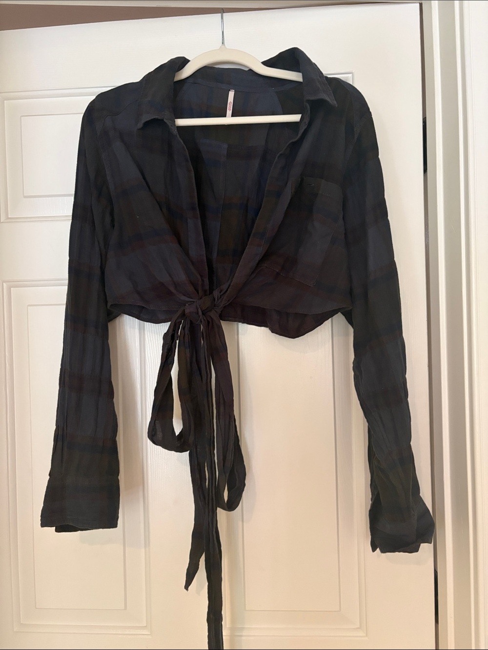 Free People Women’s Tie-Front Plaid Crop Shirt - Black
